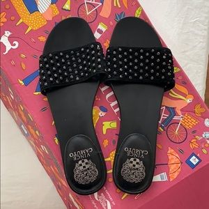 SOLD❕❗️Vince Camuto Slides